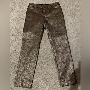 Banana Republic Sloan Size 4 cropped pants. Gold textured fabric. NWT.